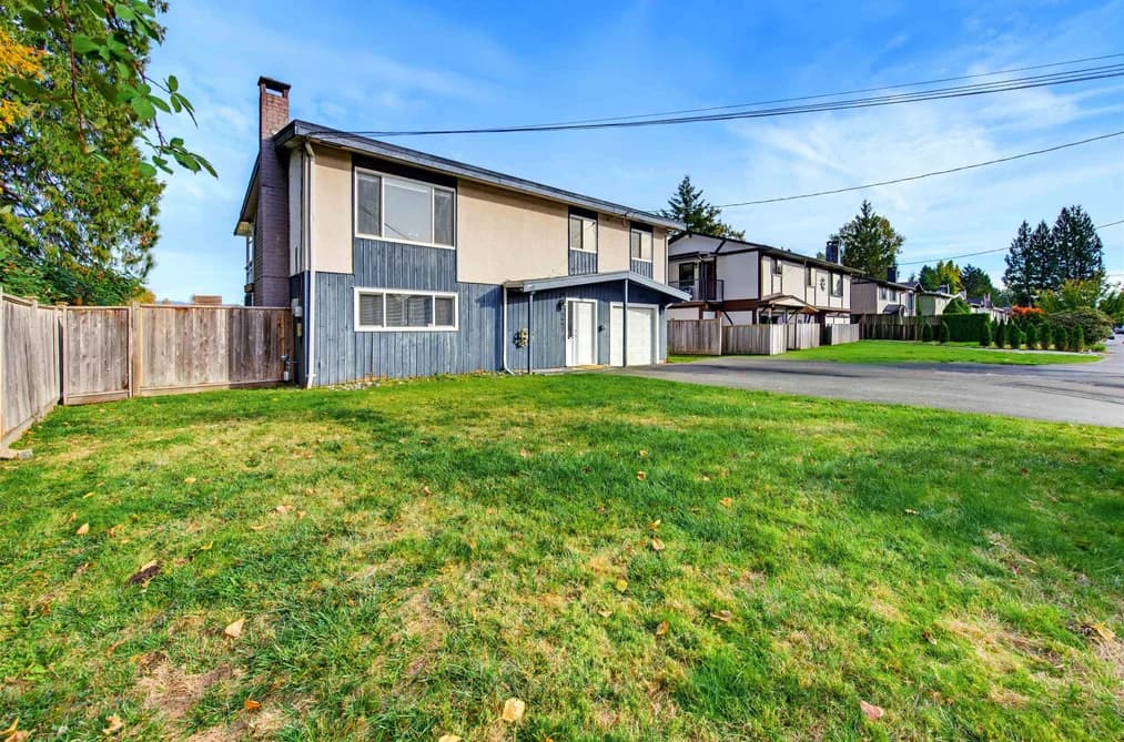 3992 ST. THOMAS STREET, Port Coquitlam, BC — Residential for Sale - Photo 2