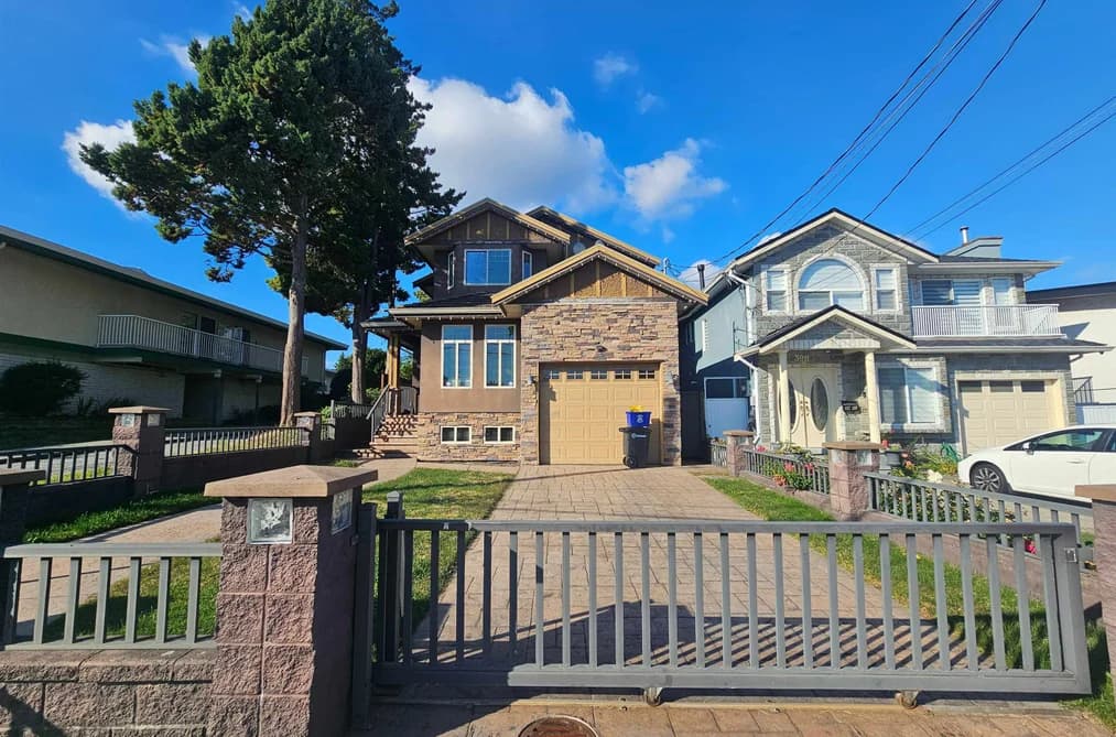 39XX BURKE ST, Burnaby BC V5H 1A6 - Photo 1