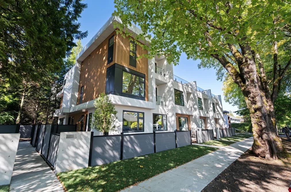 4 1491 DEVONSHIRE CRESCENT, Vancouver, BC — Residential for Sale - Main Photo