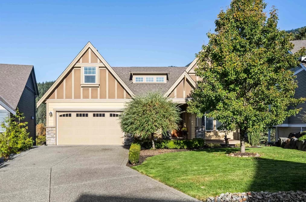 4 1911 WOODSIDE BOULEVARD, Agassiz, BC — Residential for Sale - Main Photo