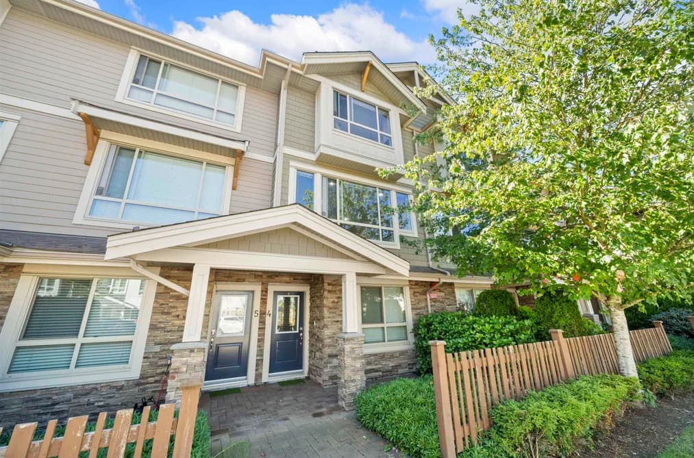 4 19752 55A AVENUE, Langley, BC — Residential for Sale - Main Photo