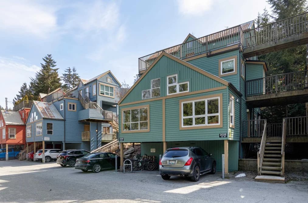 4 2028 INNSBRUCK DRIVE, Whistler, BC — Residential for Sale - Main Photo