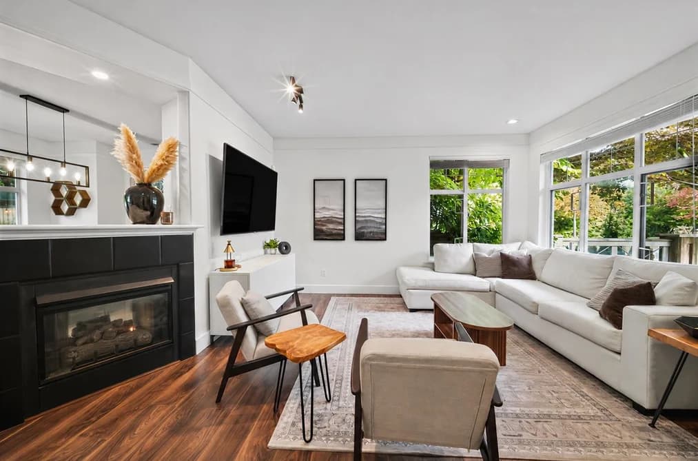 4 2123 CLARKE STREET, Port Moody, BC — Residential for Sale - Photo 2