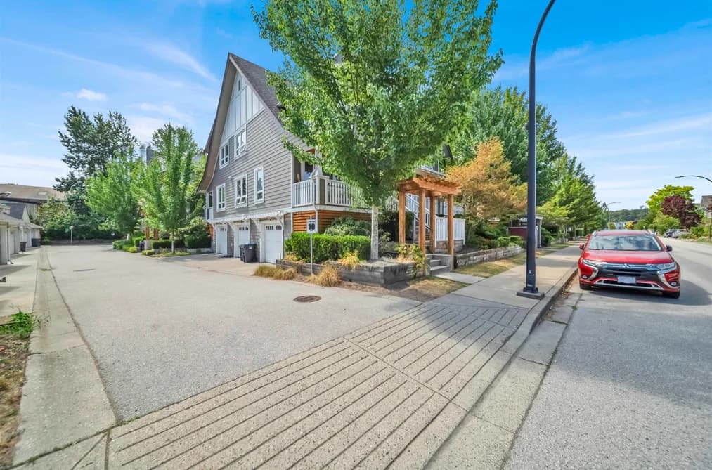 4 218 CAMATA STREET, New Westminster, BC — Residential for Sale - Photo 2