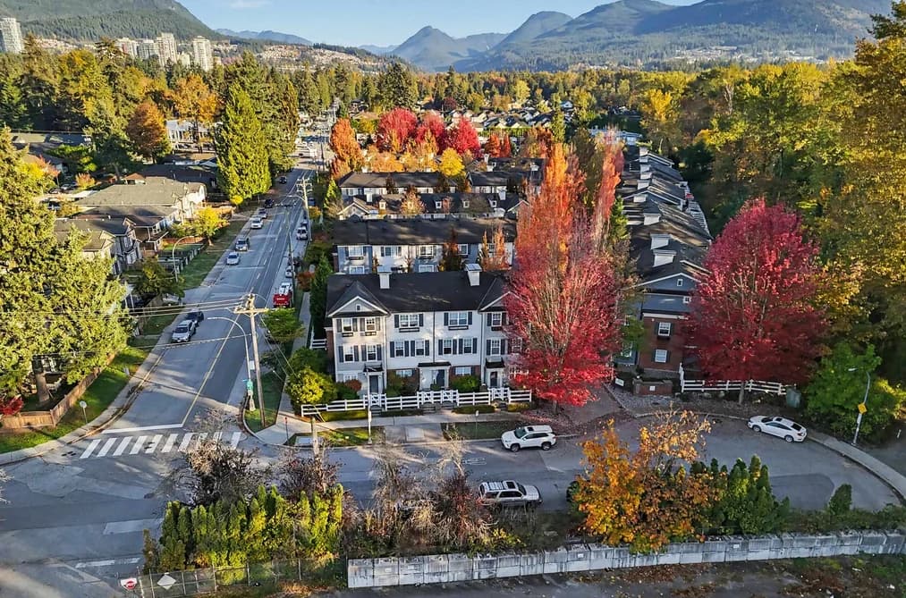 4 2495 DAVIES AVENUE, Port Coquitlam, BC — Residential for Sale - Photo 2