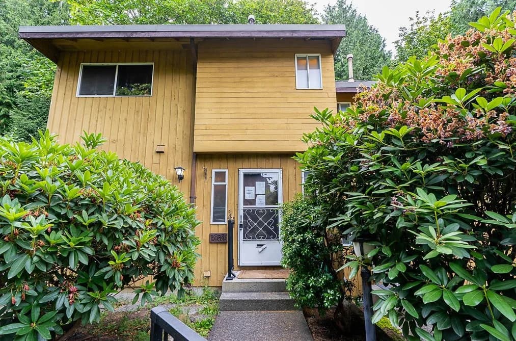 4 305 DECAIRE STREET, Coquitlam, BC — Residential for Sale - Main Photo