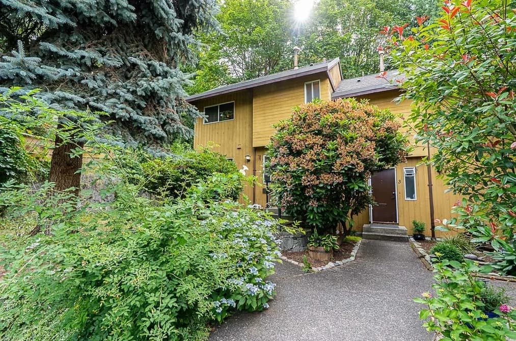 4 305 DECAIRE STREET, Coquitlam, BC — Residential for Sale - Photo 2
