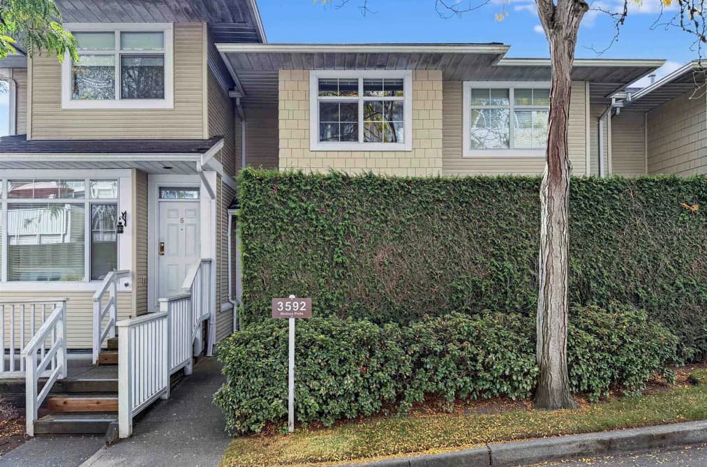 4 3592 WHITNEY PLACE, Vancouver, BC — Residential for Sale - Main Photo