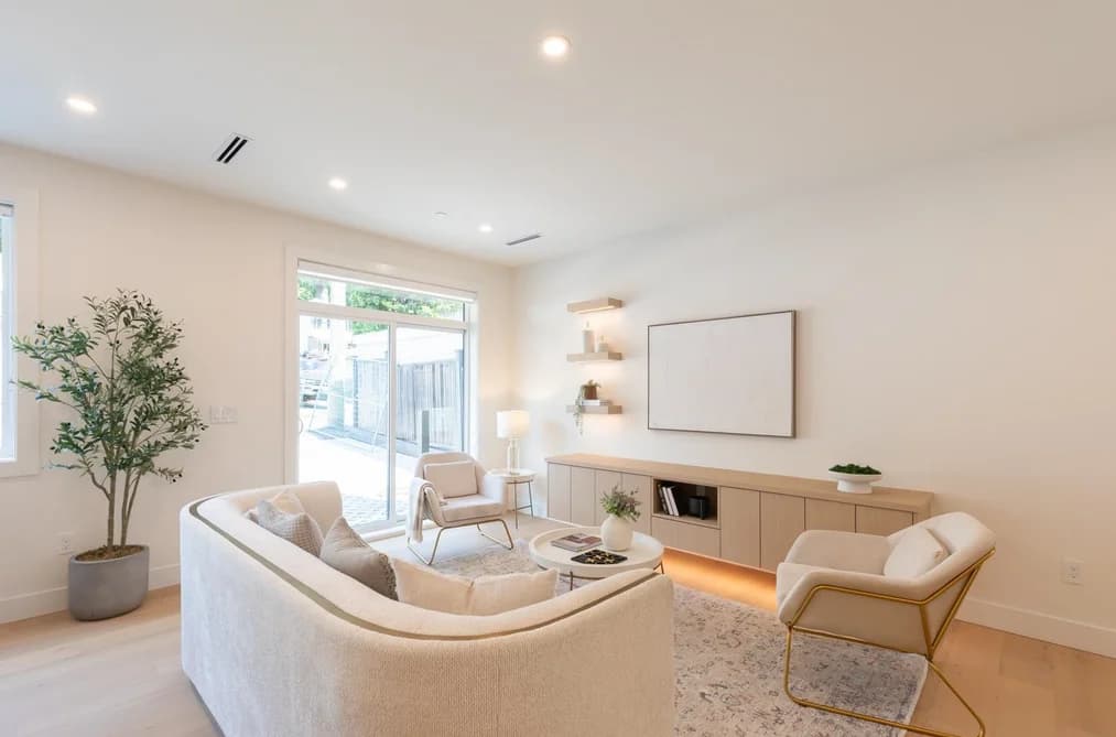 4 3615 TURNER STREET, Vancouver, BC — Residential for Sale - Photo 2