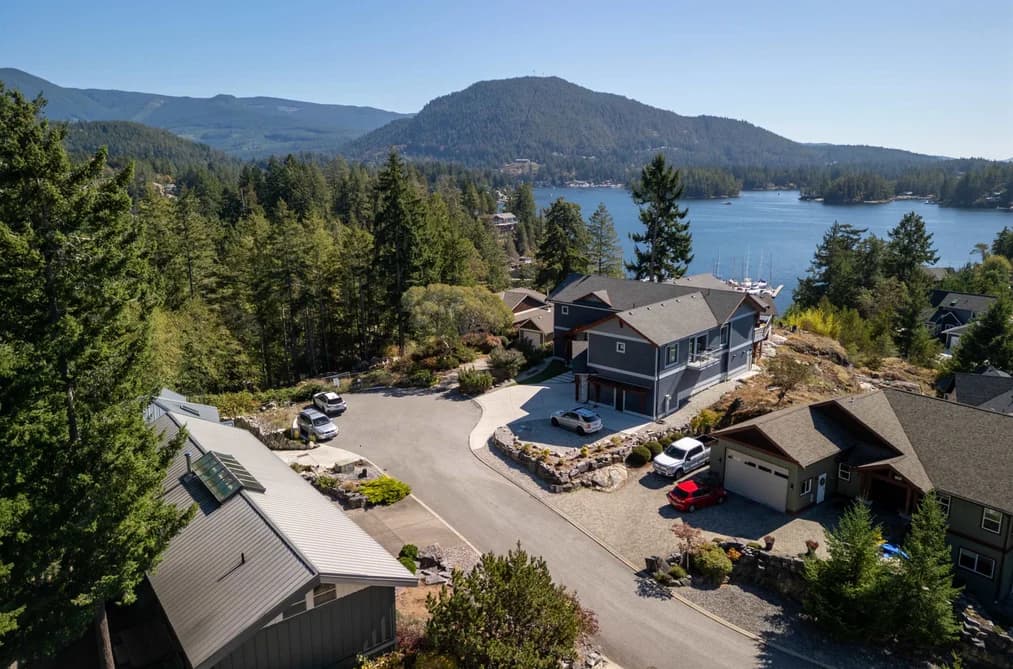 4 4622 SINCLAIR BAY ROAD, Garden Bay, BC — Residential for Sale - Main Photo