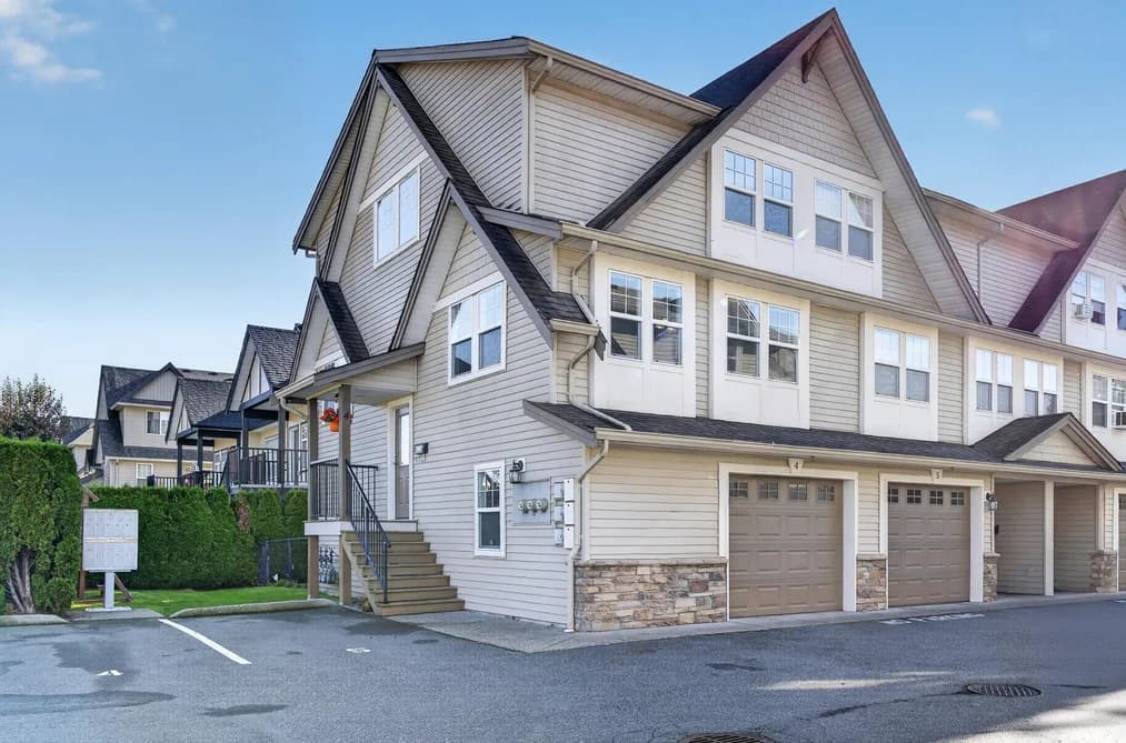 4 46538 FIRST AVENUE, Chilliwack, BC — Residential for Sale - Main Photo