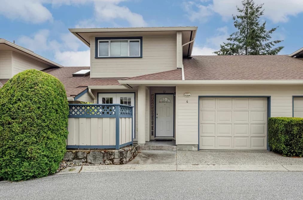 4 5768 MARINE WAY, Sechelt, BC — Residential for Sale - Main Photo