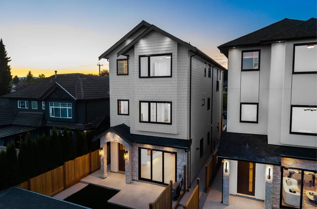 4 6682 NAPIER STREET, Burnaby, BC — Residential for Sale - Photo 2