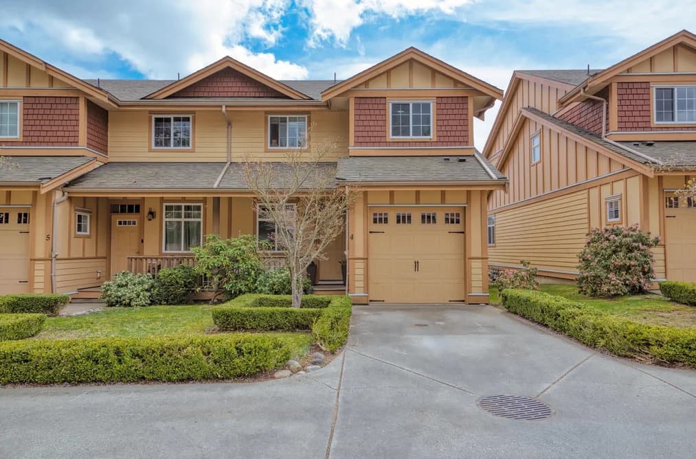 4 809 NORTH ROAD, Gibsons, BC — Residential for Sale - Photo 2