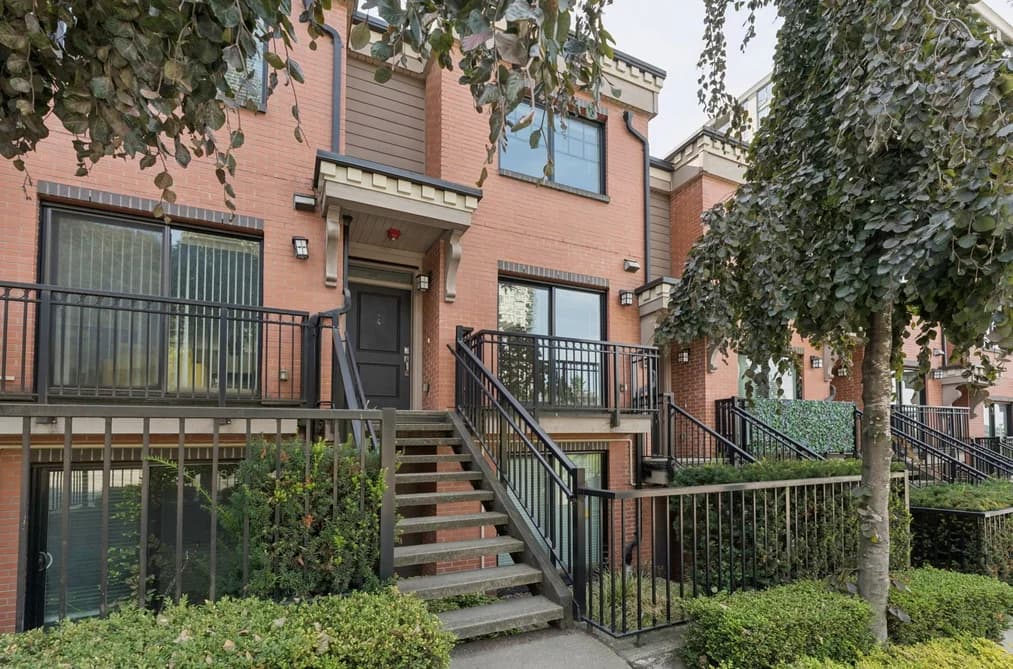 4 838 ROYAL AVENUE, New Westminster, BC — Residential for Sale - Photo 2
