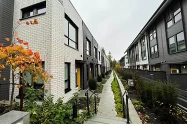 Townhouse for sale at 4 9735 University Crescent Burnaby British Columbia - MLS: R3105104