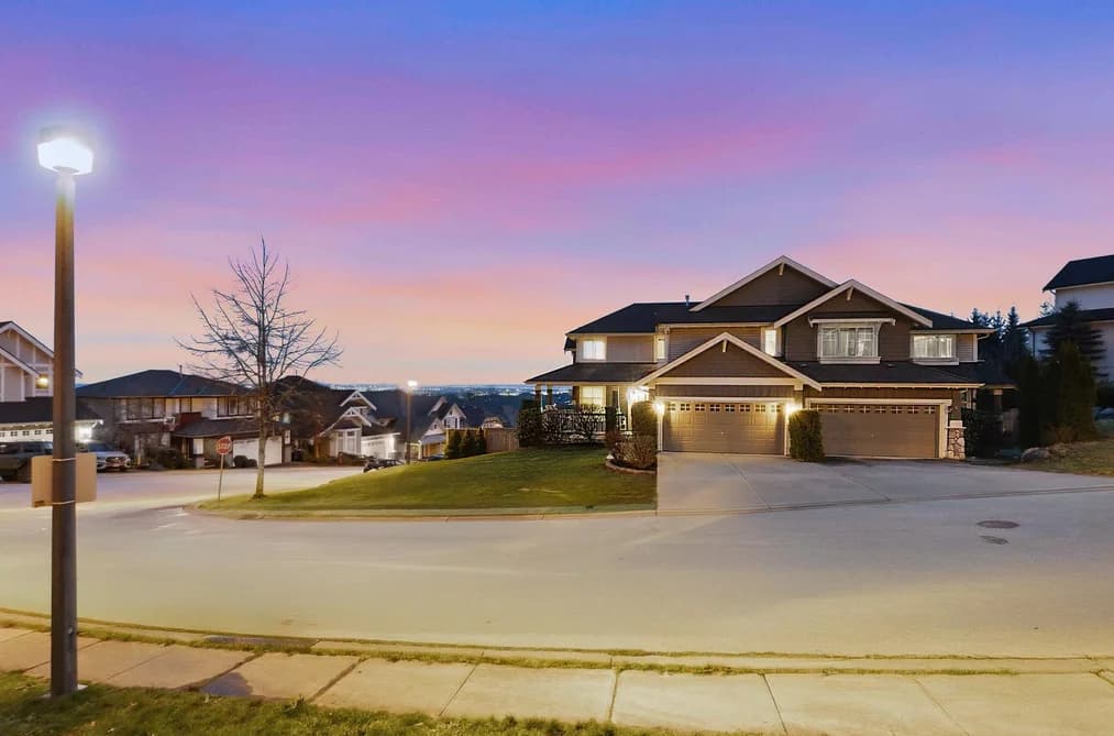 4 HICKORY DRIVE, Port Moody, BC — Residential for Sale - Main Photo