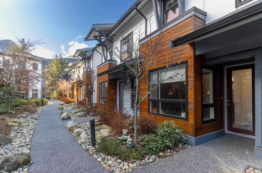 40 1188 MAIN STREET, Squamish, BC — Residential for Sale - Main Photo