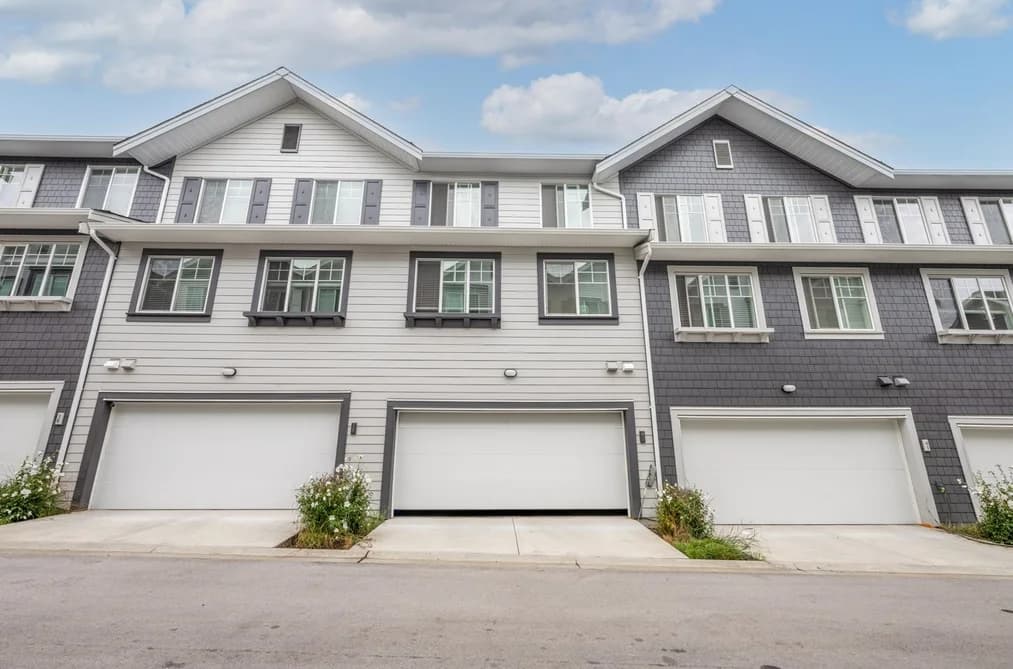 40 15489 99A AVENUE, Surrey, BC — Residential for Sale - Photo 2