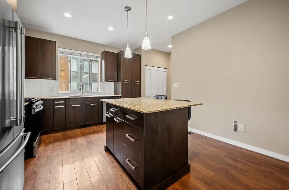 40 34248 KING ROAD, Abbotsford, BC — Residential for Sale - Photo 2
