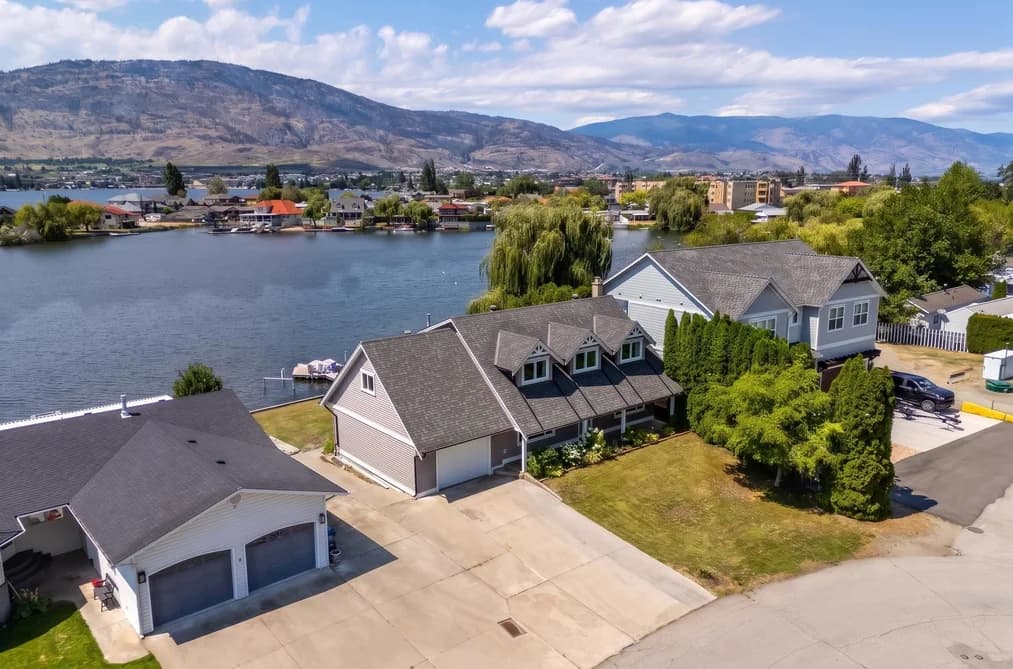 40 BAYVIEW CRESCENT, No City Value, BC — Residential for Sale - Main Photo