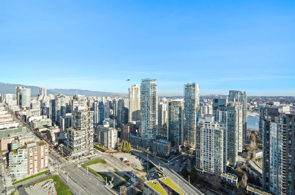 4001 1480 HOWE STREET, Vancouver, BC — Residential for Sale - Photo 2