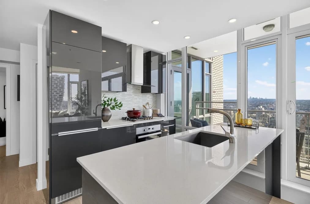4006 1283 HOWE STREET, Vancouver, BC — Residential for Sale - Photo 2