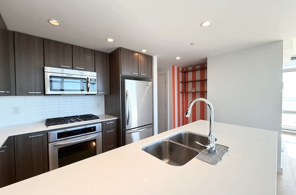 4006 2955 ATLANTIC AVENUE, Coquitlam BC V3B 0H9 - Photo 1