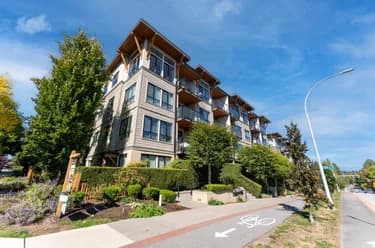 Condo for sale at 401 10455 154 Street Surrey British Columbia - MLS: R3167166