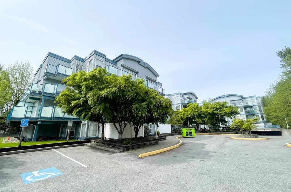 401 14885 100 AVENUE, Surrey, BC — Residential for Sale - Main Photo