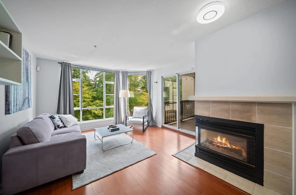401 22233 RIVER ROAD, Maple Ridge, BC — Residential for Sale - Photo 2
