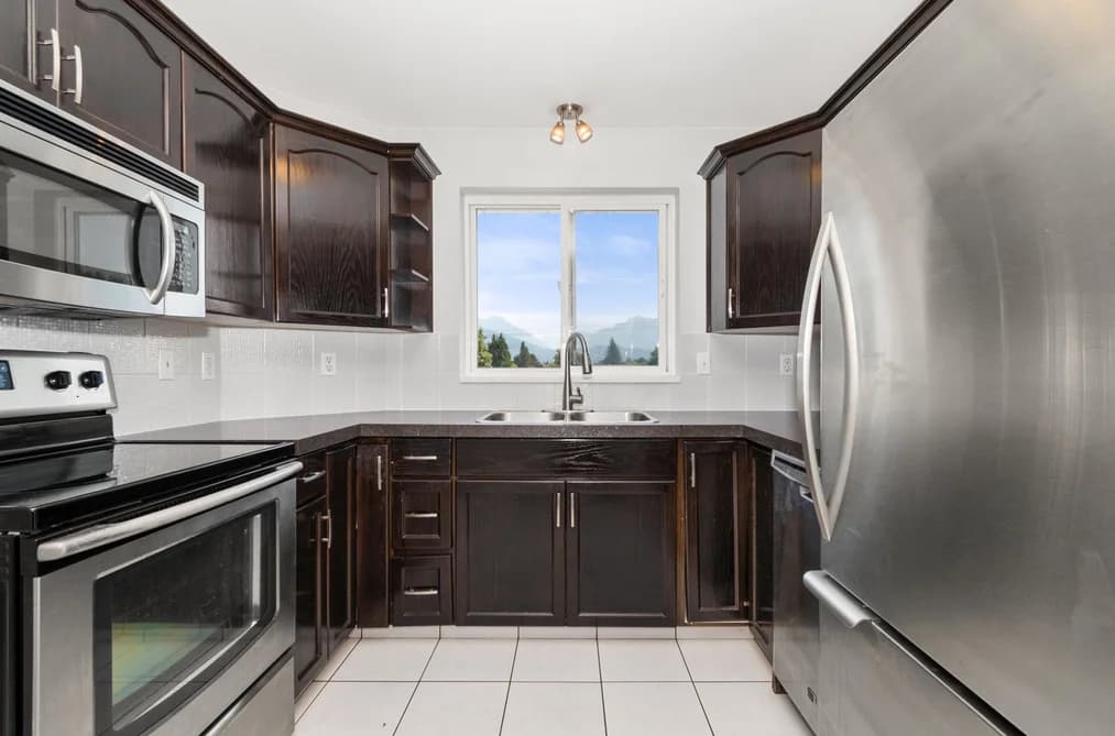 401 46777 YALE ROAD, Chilliwack, BC — Residential for Sale - Main Photo