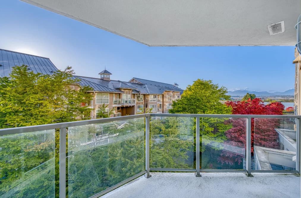 401 5860 DOVER CRESCENT, Richmond, BC — Residential for Sale - Photo 2