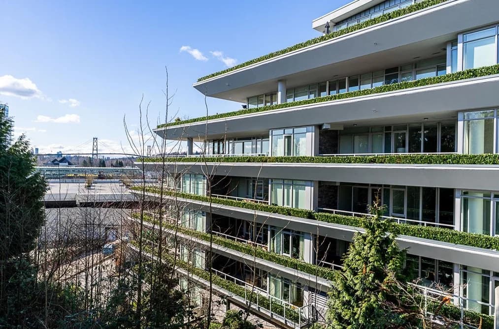 401 768 ARTHUR ERICKSON PLACE, West Vancouver, BC — Residential for Sale - Photo 2