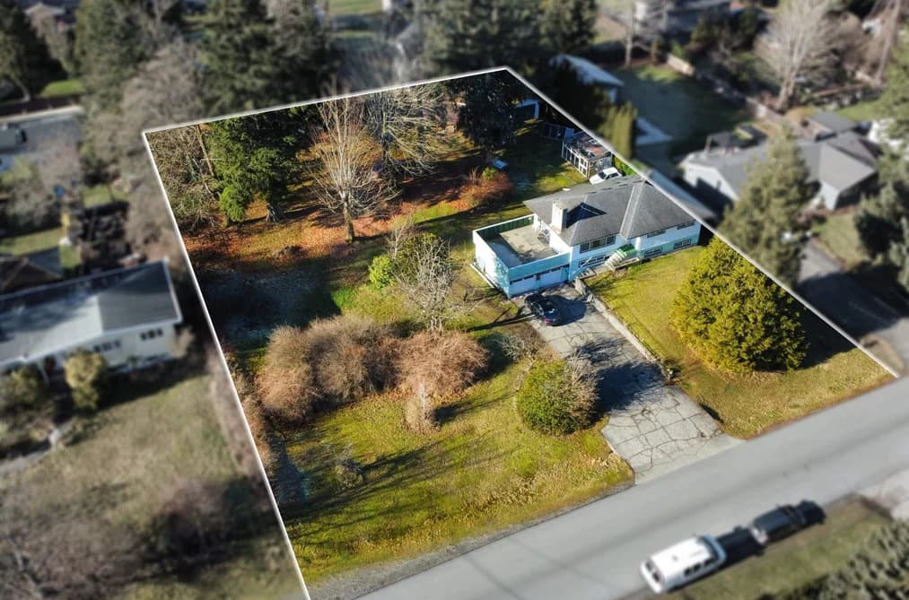 40127 KALODON ROAD, Squamish, BC — Residential for Sale - Photo 2