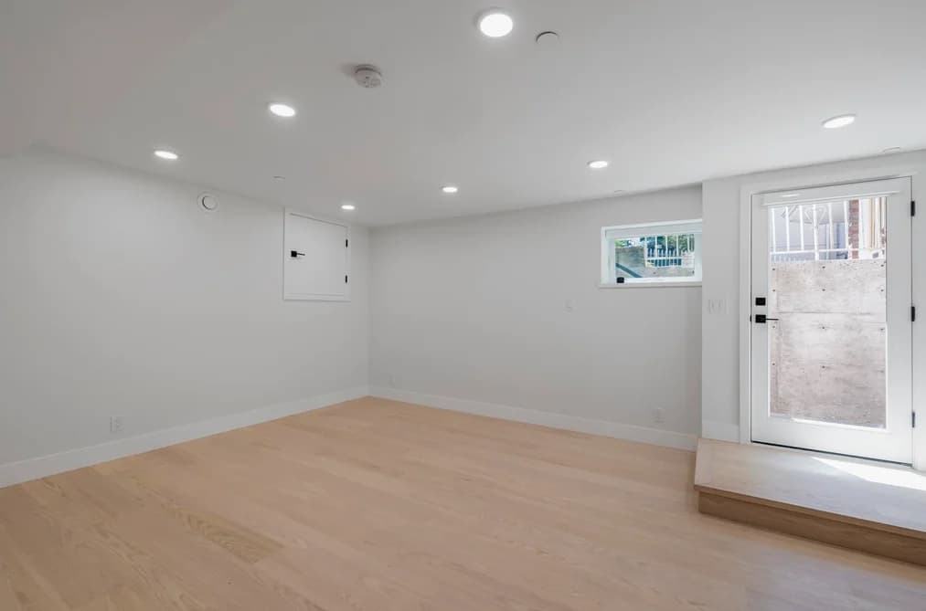 4015 VICTORIA DRIVE, Vancouver, BC — Residential for Sale - Photo 2