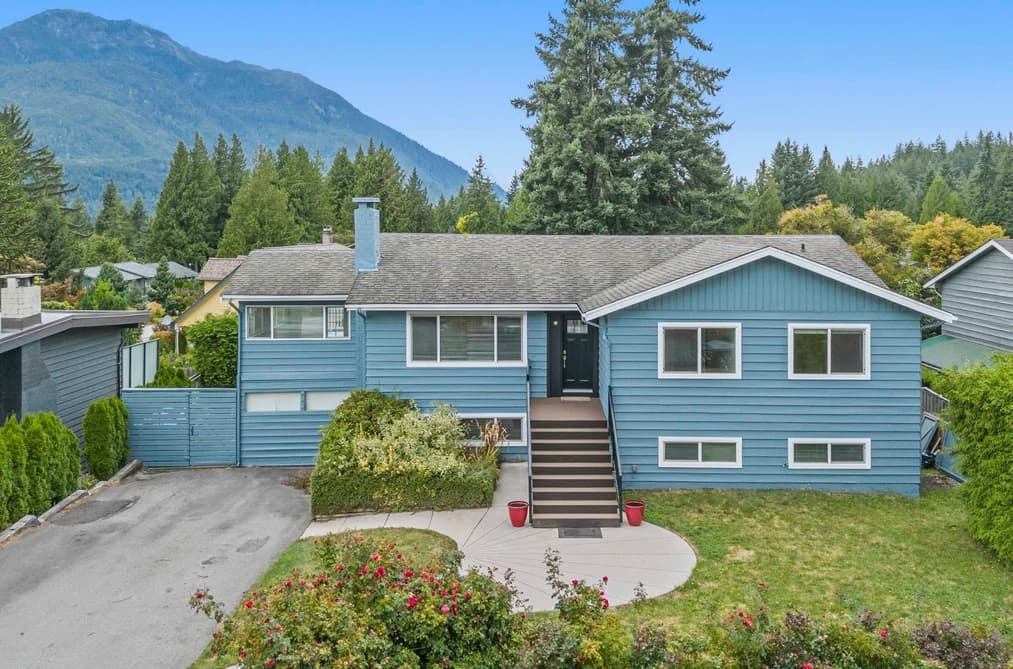 40185 KINTYRE DRIVE, Garibaldi Highlands, BC — Residential for Sale - Main Photo