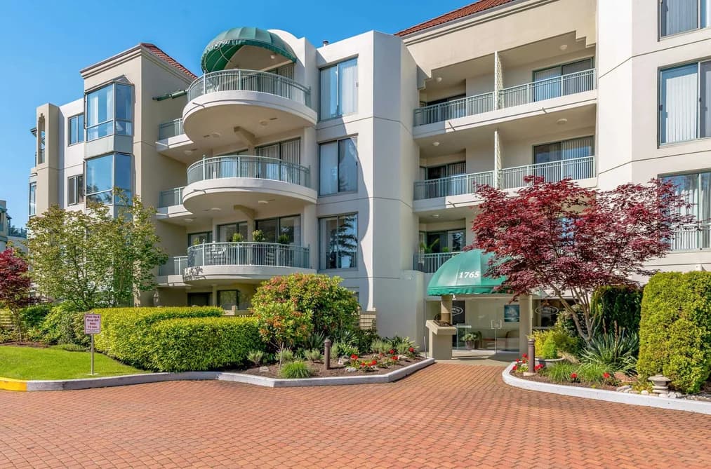 402 1765 MARTIN DRIVE, Surrey, BC — Residential for Sale - Photo 2