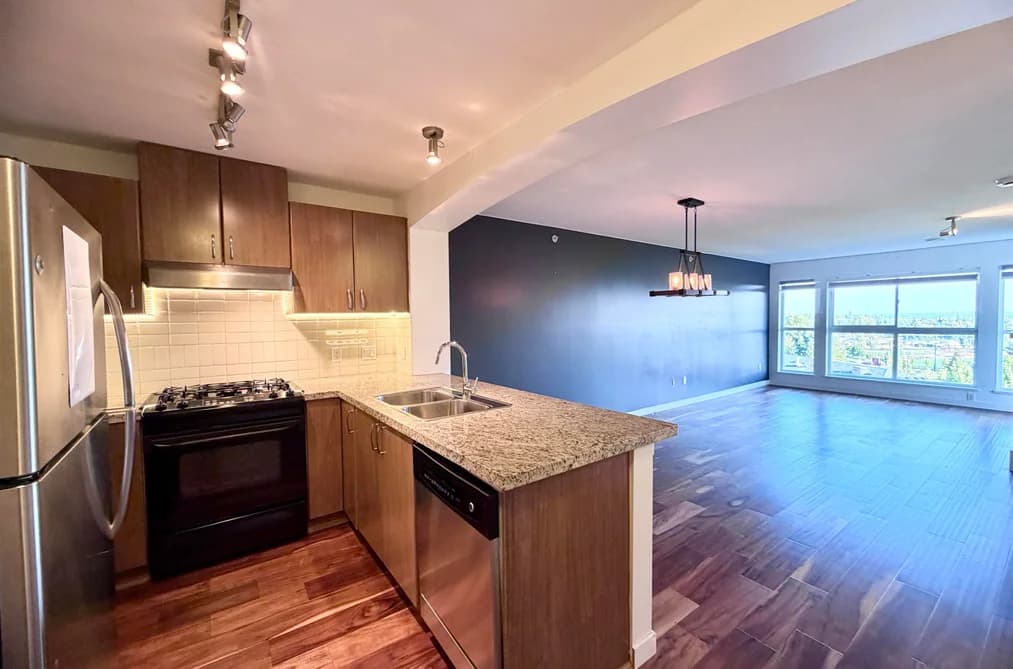 402 3082 DAYANEE SPRINGS BOULEVARD, Coquitlam, BC — Residential for Sale - Photo 2