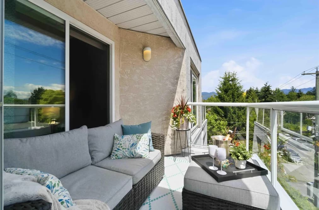 402 3505 W BROADWAY, Vancouver, BC — Residential for Sale - Main Photo