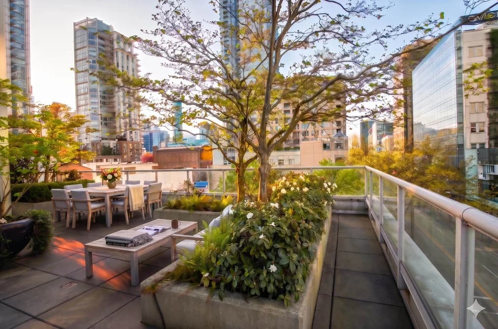 402 480 ROBSON STREET, Vancouver, BC — Residential for Sale - Main Photo