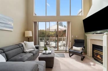 Condo for sale at 402 60 Richmond Street New Westminster British Columbia - MLS: R3139116