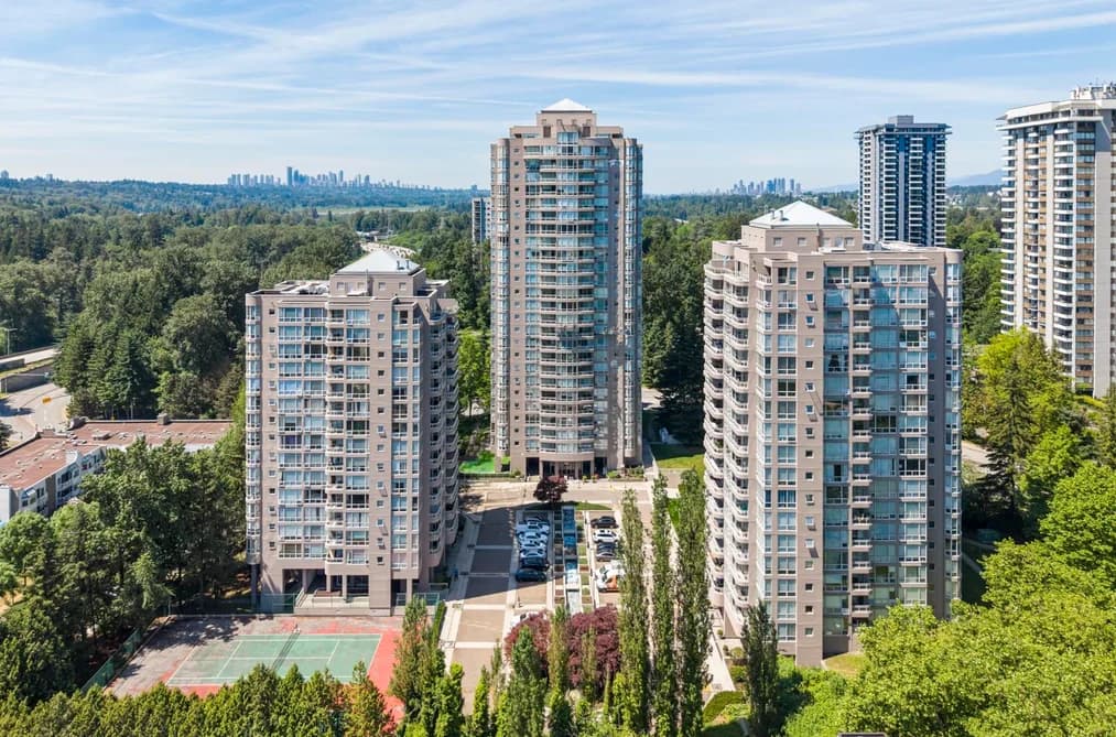 402 9603 MANCHESTER DRIVE, Burnaby, BC — Residential for Sale - Main Photo