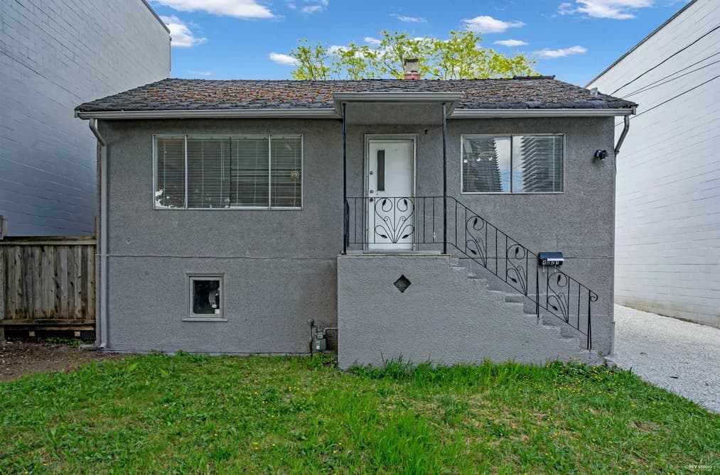 4021 GRAVELEY STREET, Burnaby, BC — Residential for Sale - Main Photo