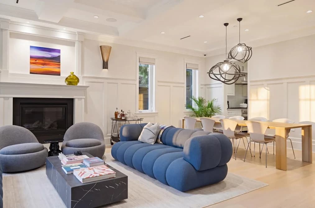 4021 W 34th Avenue, Vancouver, BC - MLS: R3165037 - Photo 2 4021 W 34th Avenue, Vancouver, BC - MLS: R3165037 - Photo 2