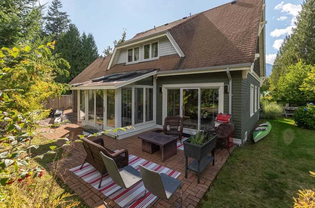 40235 Kintyre Drive, Squamish, BC - MLS: R3163570 - Photo 1 40235 Kintyre Drive, Squamish, BC - MLS: R3163570 - Photo 1