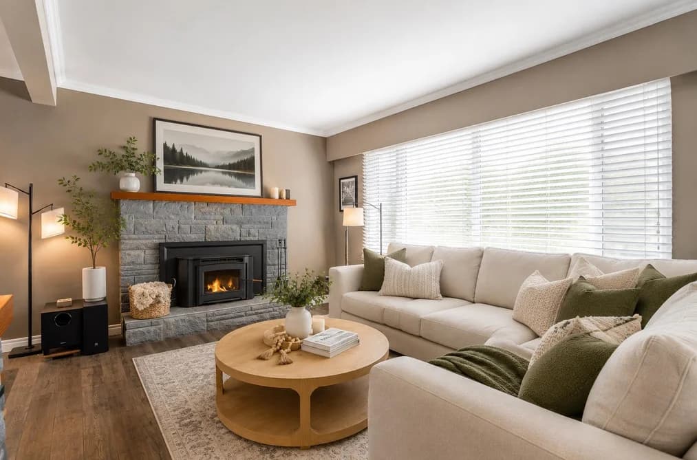 40251 KALODON ROAD, Squamish, BC — Residential for Sale - Photo 2