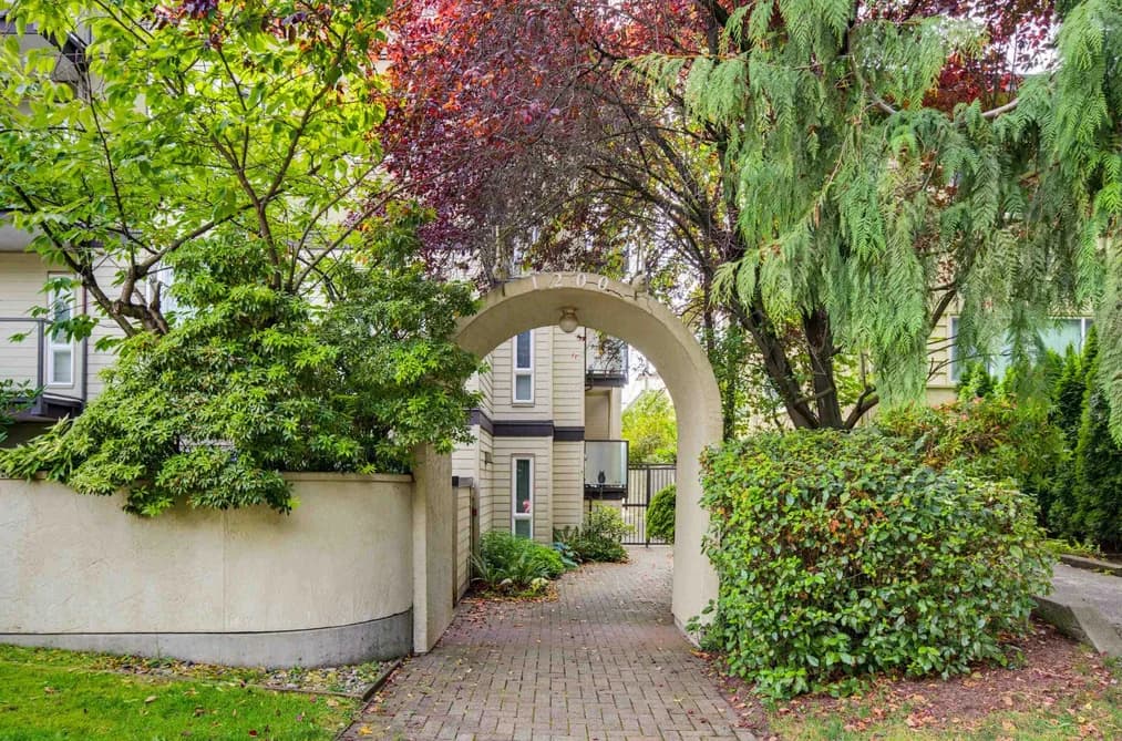 403 1200 W 10TH AVENUE, Vancouver, BC — Residential for Sale - Photo 2