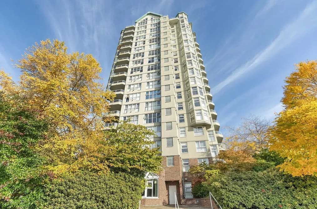 403-1250 Quayside Drive, New Westminster, BC - Condo for Sale - Photo 2 of 36 403-1250 Quayside Drive, New Westminster, BC - Condo for Sale - Photo 2 of 36