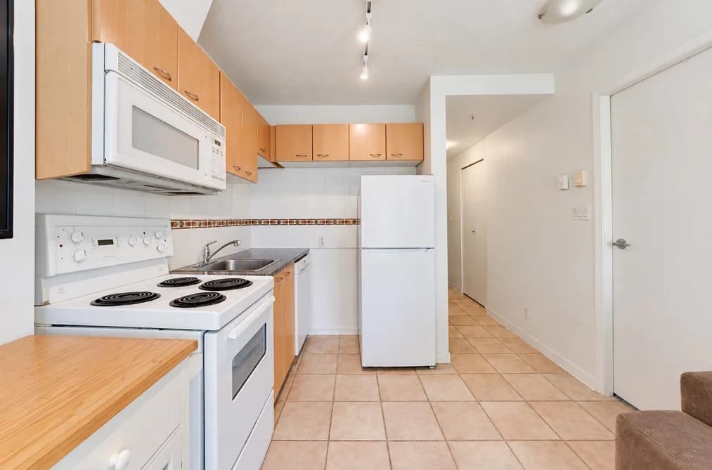 403 1367 ALBERNI STREET, Vancouver, BC — Residential for Sale - Photo 2